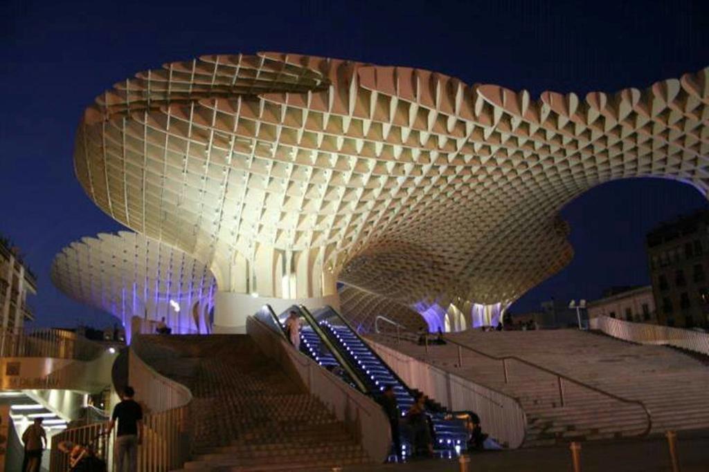 Like Home Sevilla - Museo Exterior photo
